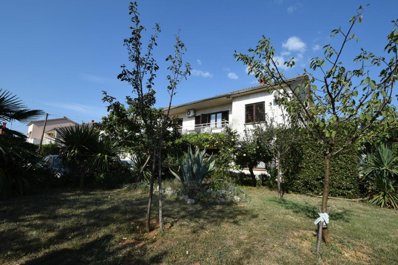 Apartments Blazevic Omišalj Exterior foto