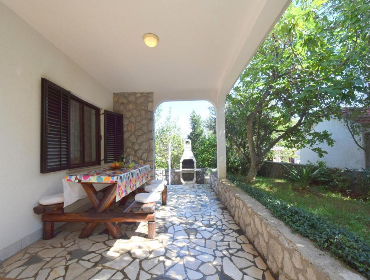Apartments Blazevic Omišalj Exterior foto