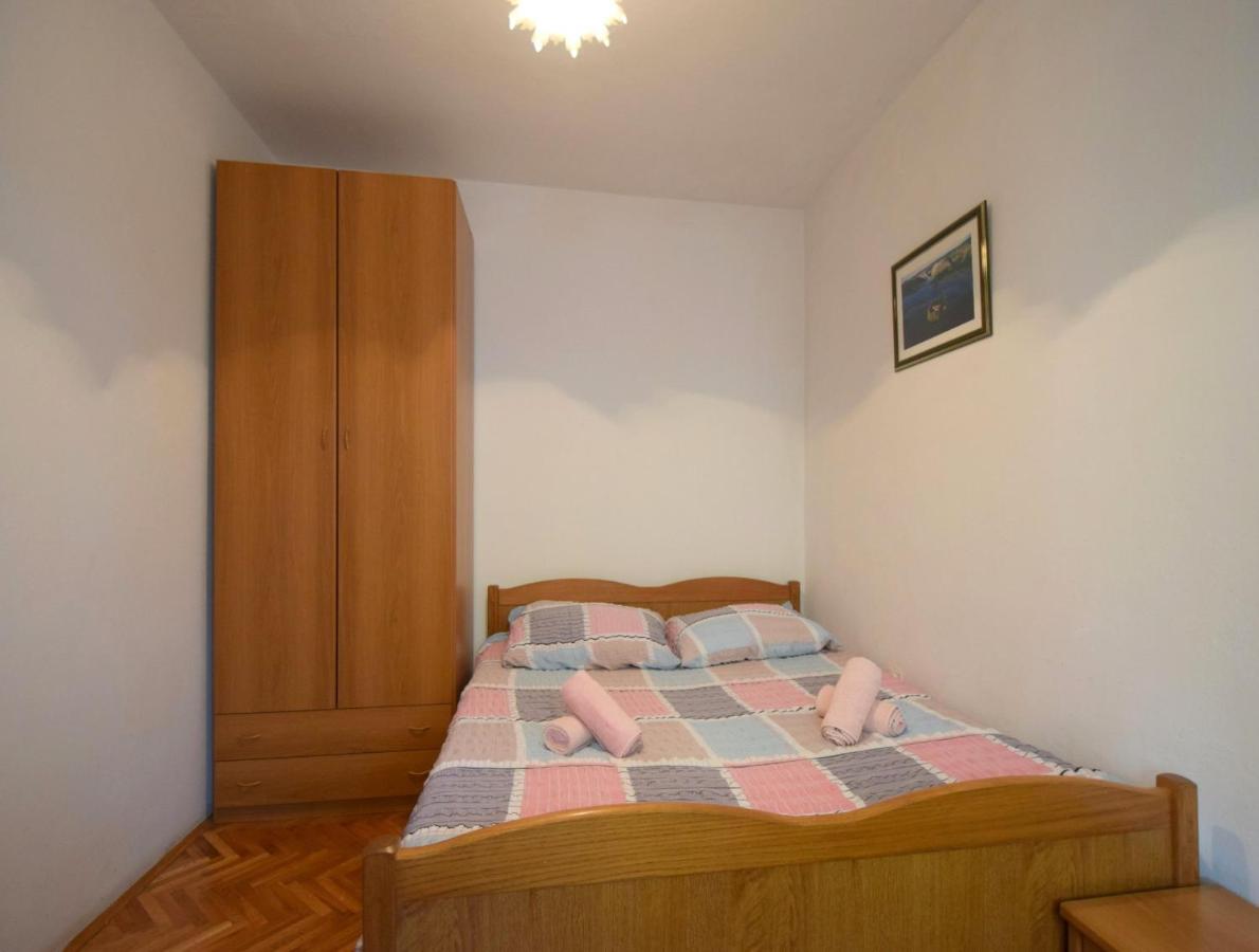 Apartments Blazevic Omišalj Exterior foto